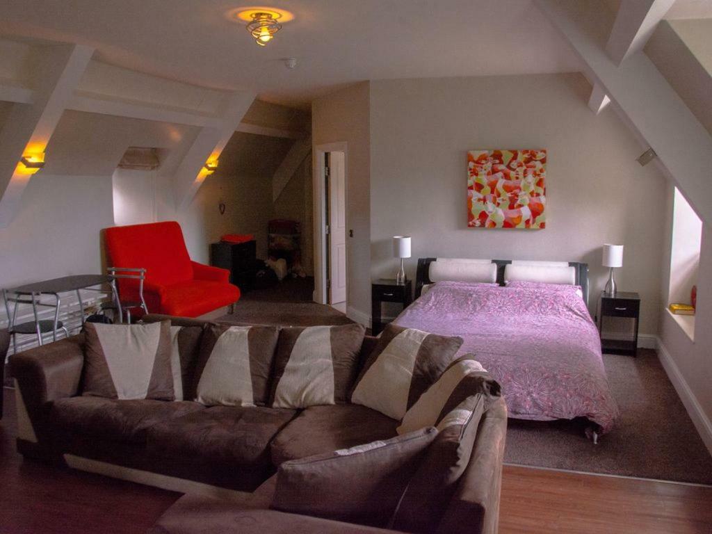 A Stunning Private Suite In A Beautiful Heritage Mansion พลีมัธ ภายนอก รูปภาพ